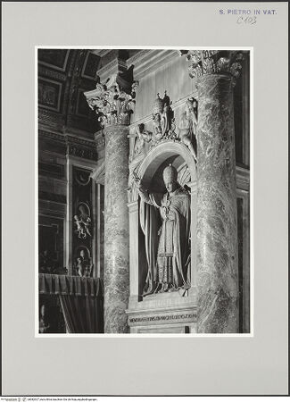 Vorderseite von ICCD [https://www.deutsche-digitale-bibliothek.de/content/lizenzen/rv-ez/] Grabmonument Papst Leo XII. - , bh582927_recto. Foto.