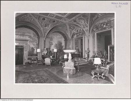 Vorderseite von Amministrazione Colonna [https://www.deutsche-digitale-bibliothek.de/content/lizenzen/rv-fz/] Palazzo ColonnaPalazzina della RovereSala della Fontana - West- und Nordseite, bh583525_recto. Foto.