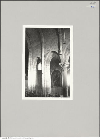 Vorderseite von Bibliotheca Hertziana [https://www.deutsche-digitale-bibliothek.de/content/lizenzen/rv-fz/] San Leone & Duomo - Inneres, rechte Mittelschiffswand, bh585090_recto. Foto: Hahn, Hanno.