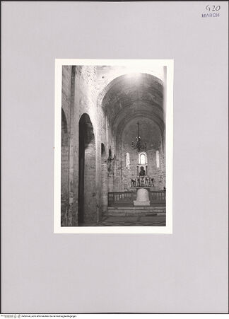 Vorderseite von Bibliotheca Hertziana [https://rightsstatements.org/page/CNE/1.0/] Santa Maria di Portonovo - Inneres, Mittelschiff, nach Osten, bh585145_recto. Foto: Hahn, Hanno.