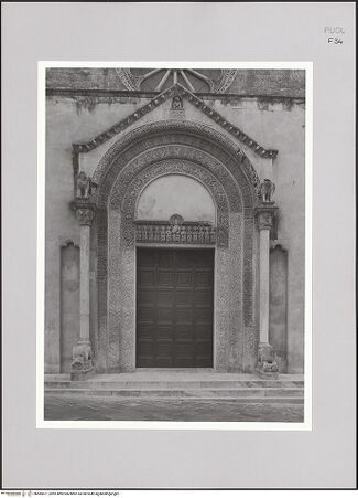 Vorderseite von Bibliotheca Hertziana [http://creativecommons.org/licenses/by-nc-sa/4.0/] Hauptportal - Gesamtansicht, bh585671_recto. Foto: Sigismondi, Roberto.