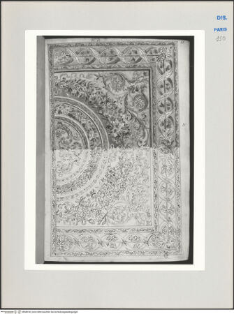 Vorderseite von Ecole Nationale Supérieure des Beaux Arts [https://www.deutsche-digitale-bibliothek.de/content/lizenzen/rv-ez/] Recueil Weale. Libro degli abbozzi de disegni delle commissioni, che si fano in Roma per ordine della Corte (di Portugallo)Nr. 3: Entwurf für eine Deckendekoration - , bh588145_recto. Foto.