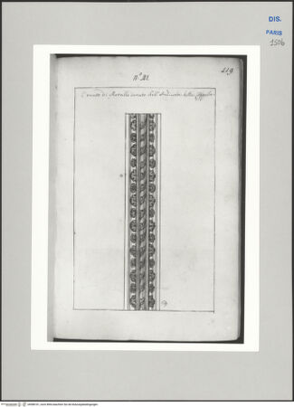 Vorderseite von Ecole Nationale Supérieure des Beaux Arts [https://www.deutsche-digitale-bibliothek.de/content/lizenzen/rv-ez/] Recueil Weale. Libro degli abbozzi de disegni delle commissioni, che si fano in Roma per ordine della Corte (di Portugallo)Nr. 41: Entwurf für die Archivolten der Kapelle - , bh588181_recto. Foto.