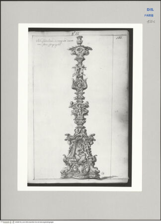 Vorderseite von Ecole Nationale Supérieure des Beaux Arts [https://www.deutsche-digitale-bibliothek.de/content/lizenzen/rv-ez/] Recueil Weale. Libro degli abbozzi de disegni delle commissioni, che si fano in Roma per ordine della Corte (di Portugallo)Nr. 51: Entwurf für einen Kerzenhalter - , bh588190_recto. Foto.