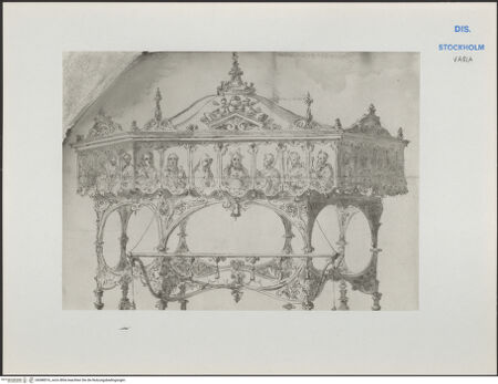 Vorderseite von Nationalmuseum Stockholm [https://www.deutsche-digitale-bibliothek.de/content/lizenzen/rv-ez/] Von Engeln getragener Baldachin - Detail: obere Hälfte des Blattes, bh588516_recto. Foto.