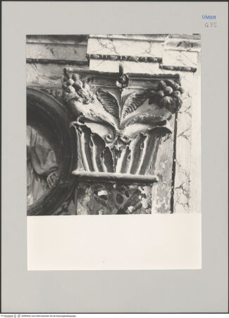 Vorderseite von unbekannt [https://www.deutsche-digitale-bibliothek.de/content/lizenzen/rv-ez/] Altare della Madonna della Palla - Detail: Kapitel, bh589020_recto. Foto.