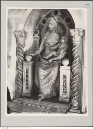 Vorderseite von ICCD [https://www.deutsche-digitale-bibliothek.de/content/lizenzen/rv-ez/] Grabmal des Kardinal Guglielmo de Braye - Detail: Madonna mit Kind, bh589026_recto. Foto.