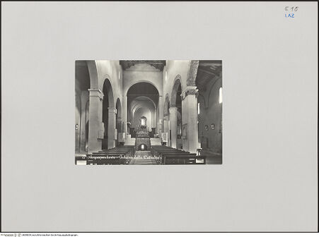 Vorderseite von Costantini Giovanni [https://www.deutsche-digitale-bibliothek.de/content/lizenzen/rv-fz/] Cattedrale - Mittelschiff, bh589054_recto. Foto.