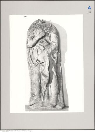 Vorderseite von Soprintendenza per i Beni Ambientali Architettonici Artistici e Storici Perugia [https://www.deutsche-digitale-bibliothek.de/content/lizenzen/rv-ez/] Ehemalige Ausstattung des Oratorio della Maestà delle Volte di PerugiaFigur ohne Kopf - Gesamtansicht, bh589060_recto. Foto: Bellu, Sandro.