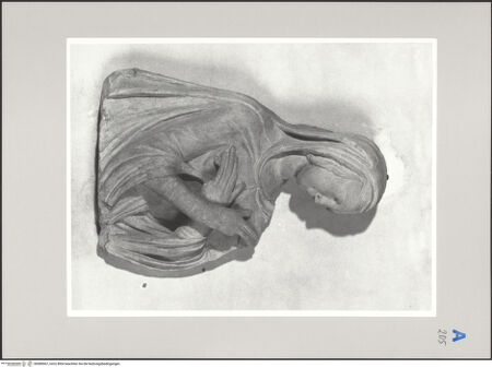 Vorderseite von Soprintendenza per i Beni Ambientali Architettonici Artistici e Storici Perugia [https://www.deutsche-digitale-bibliothek.de/content/lizenzen/rv-ez/] Ehemalige Ausstattung des Oratorio della Maestà delle Volte di PerugiaMaria (der Verkündigung?) - , bh589067_recto. Foto: Bellu, Sandro.