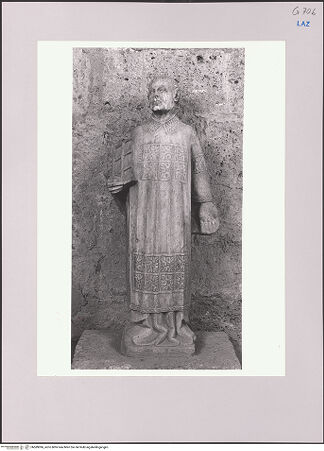 Vorderseite von Dinotola, Salvatore [https://www.deutsche-digitale-bibliothek.de/content/lizenzen/rv-ez/] Grabmal der Brüder Francesco und Nicola AnguillaraStatuen - Detail: Heiliger Lorenzo, bh589096_recto. Foto: Dinotola, Salvatore.