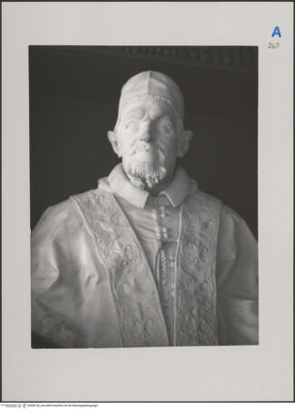 Vorderseite von unbekannt [https://www.deutsche-digitale-bibliothek.de/content/lizenzen/rv-fz/] Büste von Papst Innozenz X. - Gesamtansicht ohne Sockel, bh589126_recto. Foto: Negri Arnoldi, Francesco.