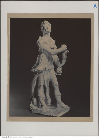 Vorderseite von New York, Arthur M. Sackler Foundation [https://rightsstatements.org/page/CNE/1.0/] Kandelabertragender Engel - , bh589534_recto. Foto.