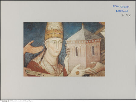 Vorderseite von Musei Vaticani [https://www.deutsche-digitale-bibliothek.de/content/lizenzen/rv-ez/] FreskenzyklusPapst Nikolaus III., in Begleitung von Petrus und Paulus, präsentiert das Modell von Sancta Sanctorum - Kopfdetail Papst Nikolaus III., bh589669_recto. Foto.