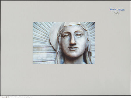 Vorderseite von unbekannt [https://www.deutsche-digitale-bibliothek.de/content/lizenzen/rv-fz/] Altar mit Maria und den Heiligen Katharina von Alexandrien (rechts) und Augustinus (links) - Detail: Kopf Marias, bh590105_recto. Foto: Negri Arnoldi, Francesco.