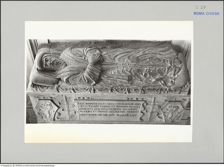 Vorderseite von unbekannt [https://www.deutsche-digitale-bibliothek.de/content/lizenzen/rv-fz/] Grabmal des Sergio Seripando - Gisant und Sakophag von oben, bh590292_recto. Foto.