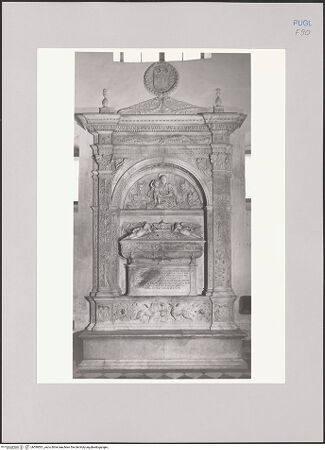 Vorderseite von Gernone, ? [https://www.deutsche-digitale-bibliothek.de/content/lizenzen/rv-ez/] Grabmal für Angela Castriota Skanderbeg - Gesamtansicht, bh590501_recto. Foto.