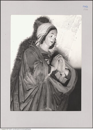 Vorderseite von Guido, Giovanni, Lecce [https://www.deutsche-digitale-bibliothek.de/content/lizenzen/rv-ez/] Krippe - Detail: Maria, Oberkörper, bh590511_recto. Foto.