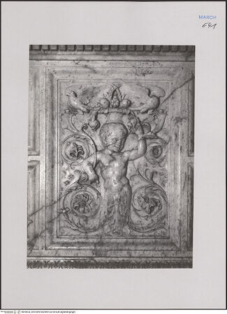 Vorderseite von Gabinetto Fotografico Nazionale [https://www.deutsche-digitale-bibliothek.de/content/lizenzen/rv-ez/] Marmorverkleidung der Casa SantaWestfassadeLinkes Relief der Sockelszone - , bh590536_recto. Foto.