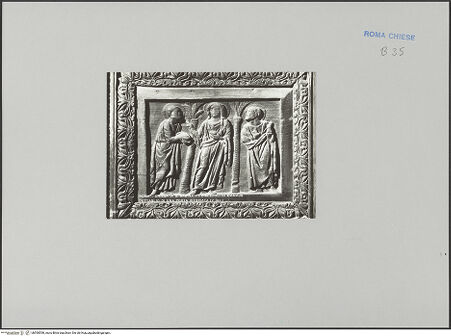 Vorderseite von Richter, Ernesto [https://www.deutsche-digitale-bibliothek.de/content/lizenzen/rv-fz/] Holztür mit der Gegenüberstellung von Szenen aus dem Leben von Moses und ChristusChristus und die Emmausjünger - , bh590590_recto. Foto: Richter, Ernesto.