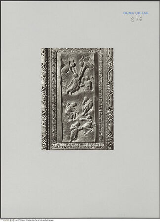 Vorderseite von Richter, Ernesto [https://www.deutsche-digitale-bibliothek.de/content/lizenzen/rv-fz/] Holztür mit der Gegenüberstellung von Szenen aus dem Leben von Moses und ChristusHimmelfahrt Christi - , bh590593_recto. Foto: Richter, Ernesto.