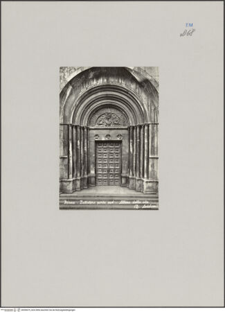 Vorderseite von Bromofoto, Milano [https://www.deutsche-digitale-bibliothek.de/content/lizenzen/rv-fz/] Portale della Vita (Südportal) - Gesamtansicht, bh590679_recto. Foto.
