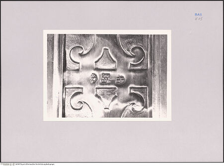 Vorderseite von Sopr. alle Gallerie della Basilicata - Matera [https://www.deutsche-digitale-bibliothek.de/content/lizenzen/rv-ez/] Kruzifix - Detail: Stempel, bh590726_recto. Foto.