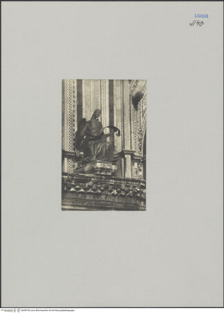 Vorderseite von ETA [https://www.deutsche-digitale-bibliothek.de/content/lizenzen/rv-fz/] Die vier EvangelistensymboleEngel (Evangelist Matthäus) - Gesamtansicht, bh590759_recto. Foto.