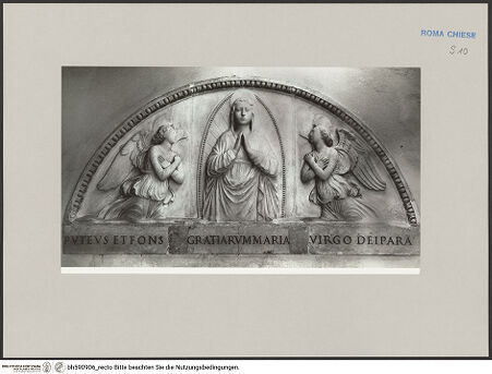 Vorderseite von unbekannt [https://www.deutsche-digitale-bibliothek.de/content/lizenzen/rv-fz/] Maria zwischen zwei Engeln - Gesamtansicht, bh590906_recto. Foto.