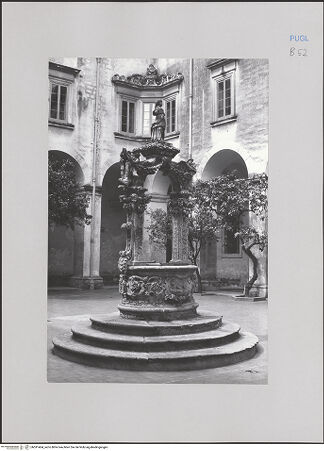 Vorderseite von Bibliotheca Hertziana [https://www.deutsche-digitale-bibliothek.de/content/lizenzen/rv-fz/] Pozzo - Seitenansicht, bh591464_recto. Foto: Kruft, Hanno-Walter.