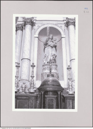 Vorderseite von Bibliotheca Hertziana [https://www.deutsche-digitale-bibliothek.de/content/lizenzen/rv-fz/] Madonna del Soccorso - Gesamtansicht, bh591537_recto. Foto: Kruft, Hanno-Walter.