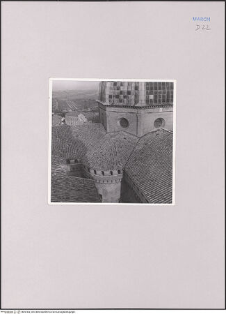 Vorderseite von Bibliotheca Hertziana [https://www.deutsche-digitale-bibliothek.de/content/lizenzen/rv-fz/] Santuario della Santa Casa - Dach- und Kuppelansicht, bh591660_recto. Foto: Lotz, ?.