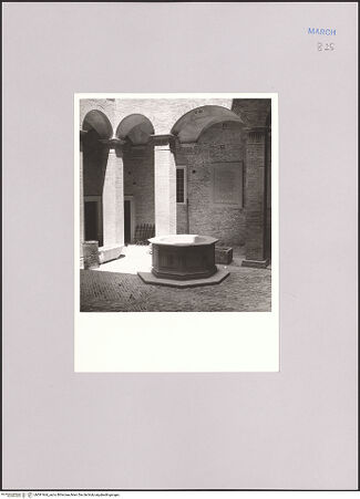 Vorderseite von Bibliotheca Hertziana [https://www.deutsche-digitale-bibliothek.de/content/lizenzen/rv-fz/] Palazzo della Signoria - Erdgeschoss, Teilansicht, bh591664_recto. Foto: Lotz, ?.