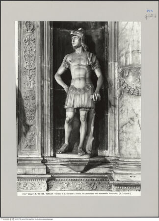 Vorderseite von Alinari [https://www.deutsche-digitale-bibliothek.de/content/lizenzen/rv-ez/] Grabmonument des Dogen Andrea VendraminZwei SoldatenSoldat mit Helm - Gesamtansicht, bh592750_recto. Foto.