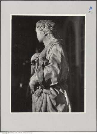 Vorderseite von unbekannt [https://www.deutsche-digitale-bibliothek.de/content/lizenzen/rv-fz/] Maria der Verkündigung - Detail: Kopf und Oberkörper, Ansicht von rechts, bh592796_recto. Foto.