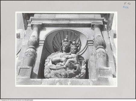 Vorderseite von Sopr. BAAAS Bari [https://www.deutsche-digitale-bibliothek.de/content/lizenzen/rv-ez/] Madonna - , bh592830_recto. Foto.