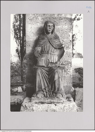 Vorderseite von Bibliotheca Hertziana [https://www.deutsche-digitale-bibliothek.de/content/lizenzen/rv-fz/] Thronende Maria - Gesamtansicht, frontal, bh592870_recto. Foto: Negri Arnoldi, Francesco.