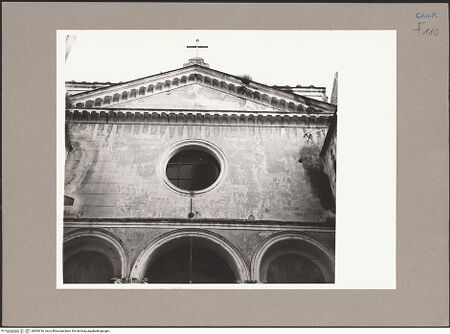 Vorderseite von Hutzel, Max [https://www.deutsche-digitale-bibliothek.de/content/lizenzen/rv-ez/] San Michele a Corte - Teilansicht, bh593416_recto. Foto: Hutzel, Max.