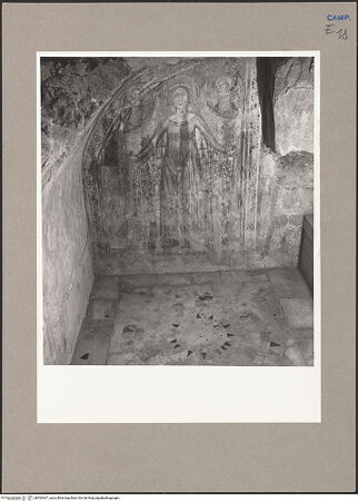 Vorderseite von Savio, Oscar [https://www.deutsche-digitale-bibliothek.de/content/lizenzen/rv-ez/] Personifikation der Roma - Detail: Zentraler Teil mit der thronenden Roma, bh593467_recto. Foto.