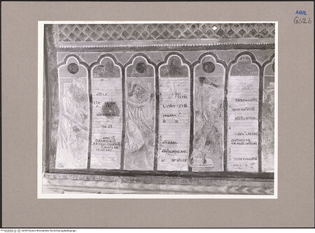 Vorderseite von National Gallery of Art, Washington? [https://www.deutsche-digitale-bibliothek.de/content/lizenzen/rv-ez/] Szenen aus dem Leben Christi und des heiligen Pellegrinus sowie liturgischer Kalender, Propheten und HeiligeWestwand, 3. Joch: liturgischer Kalender mit Monaten der zweiten Jahreshälfte und fünf Personen aus dem Alten TestamentLiturgischer Klosterkalender der Benediktiner von Bominaco mit Monatsarbeiten, Mondphasen und Tierkreiszeichen für die zweite Jahreshälfte - linke Hälfte, bh593734_recto. Foto: Hutzel, Max.