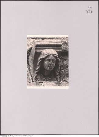 Vorderseite von Sopr. BAS MT [https://www.deutsche-digitale-bibliothek.de/content/lizenzen/rv-ez/] Konsolen mit einem männlichen Satyrkopf und mit einem weiblichen Kopf - Konsole mit weiblichem Kopf, bh594553_recto. Foto.