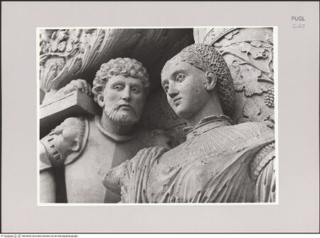 Vorderseite von Gernone [https://www.deutsche-digitale-bibliothek.de/content/lizenzen/rv-ez/] Grabmal des Giovanni Bernardino Acquaviva, Belisario Acquaviva und dessen Frau Sveva Sanseverino - Detail: Rechter Sargträger und weibliche Figur, Köpfe, bh594595_recto. Foto.