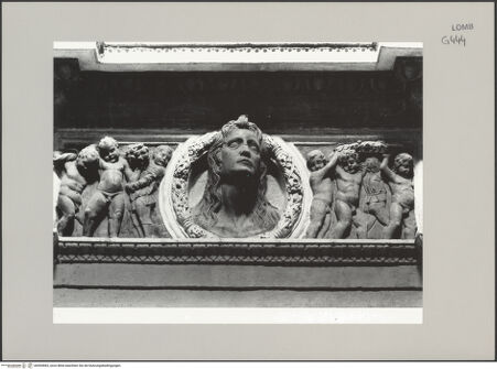 Vorderseite von Scarioni, Sandro [https://www.deutsche-digitale-bibliothek.de/content/lizenzen/rv-fz/] Puttenszenen und acht umkränzte Tondi mit figürlichen Büsten - Detail, bh594983_recto. Foto: Scarioni, Sandro.