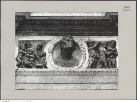 Vorderseite von Scarioni, Sandro [https://www.deutsche-digitale-bibliothek.de/content/lizenzen/rv-fz/] Puttenszenen und acht umkränzte Tondi mit figürlichen Büsten - Detail, bh594984_recto. Foto: Scarioni, Sandro.