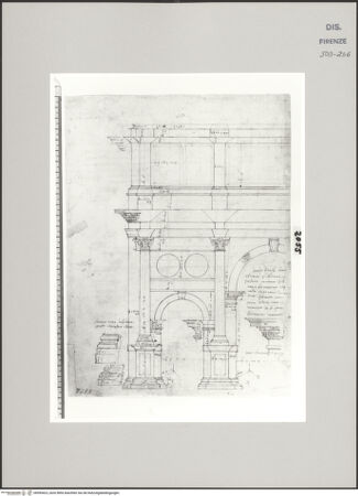 Vorderseite von Centro Studi Antonio Sangallo il Giovane, Montefiascone [http://creativecommons.org/publicdomain/mark/1.0/] Rom, Konstantinsbogen - , bh595423_recto. Foto.