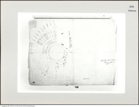 Vorderseite von Centro Studi Antonio Sangallo il Giovane, Montefiascone [https://www.deutsche-digitale-bibliothek.de/content/lizenzen/rv-ez/] Macerata, Villa Potenza, Theater der Helva Ricina - , bh595518_recto. Foto.