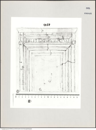 Vorderseite von Centro Studi Antonio Sangallo il Giovane, Montefiascone [https://www.deutsche-digitale-bibliothek.de/content/lizenzen/rv-ez/] Offener Kamin, eventuell für die Villa La Magliana bei Rom - , bh595630_recto. Foto.