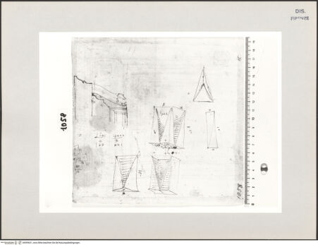 Vorderseite von Centro Studi Antonio Sangallo il Giovane, Montefiascone [https://www.deutsche-digitale-bibliothek.de/content/lizenzen/rv-ez/] Studien für einen Kamin, evtl. für die Villa La Magliana bei Rom - , bh595631_recto. Foto.