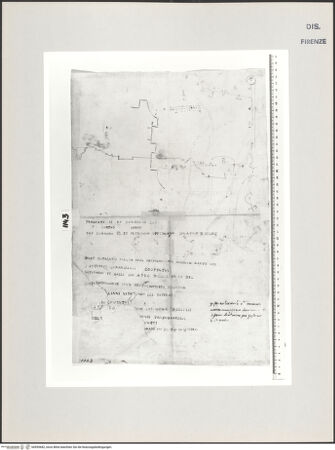 Vorderseite von Centro Studi Antonio Sangallo il Giovane, Montefiascone [https://www.deutsche-digitale-bibliothek.de/content/lizenzen/rv-ez/] Profilskizzen von Basis und Gesims; Topographische Skizze; Römische Fasten-Inschrift - , bh595682_recto. Foto.