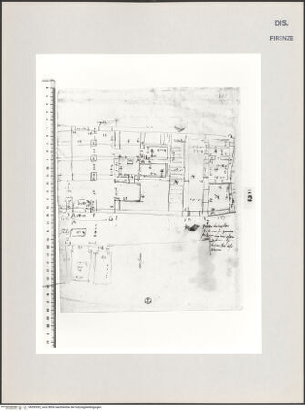 Vorderseite von Centro Studi Antonio Sangallo il Giovane, Montefiascone [https://www.deutsche-digitale-bibliothek.de/content/lizenzen/rv-ez/] Tivoli, Fundamente des Herkulestempels - , bh595692_recto. Foto.